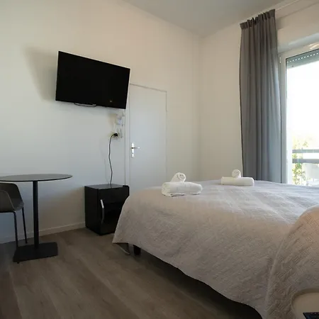 Seaview 3* Римини