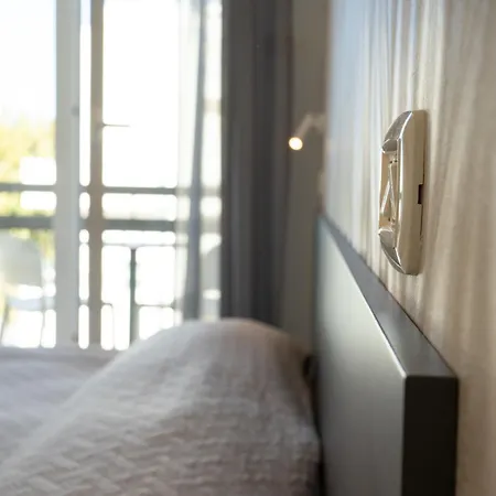 Seaview 3*