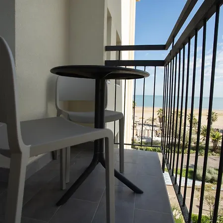 Seaview Hotel