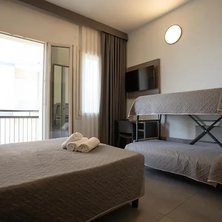 Seaview Hotel 3*